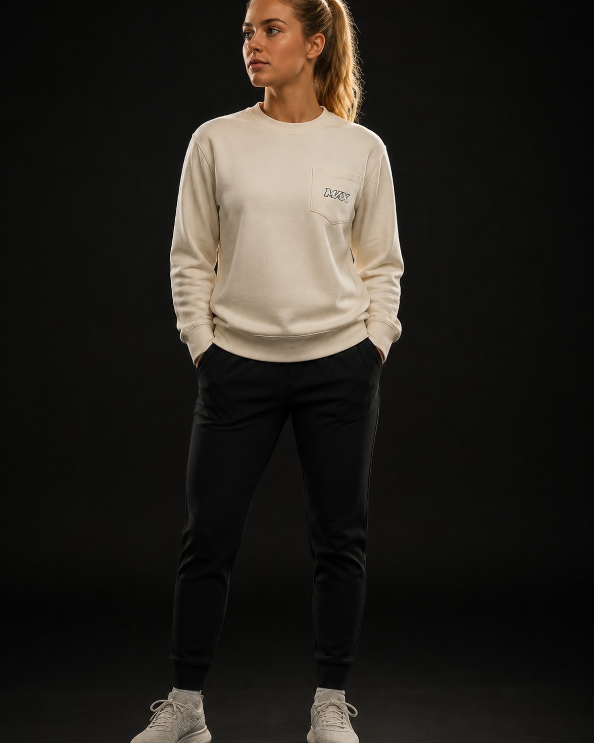 MAX Patch Pocket Crew – Unisex